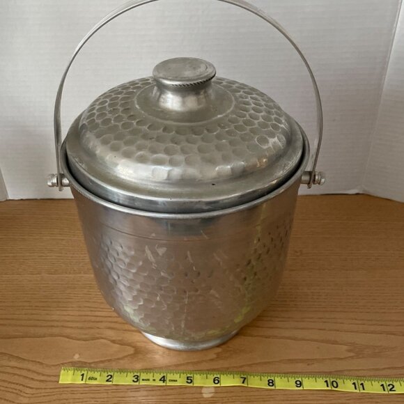 Vintage MCM Ice Bucket Nasco Italy Hammered Aluminum w Lid & Handle Retro Decor - Picture 8 of 9